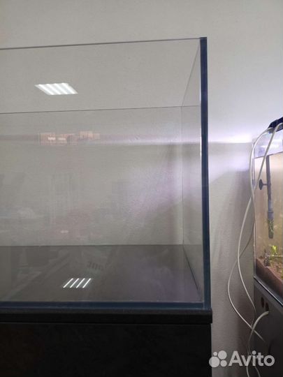 Аквариум с тумбой