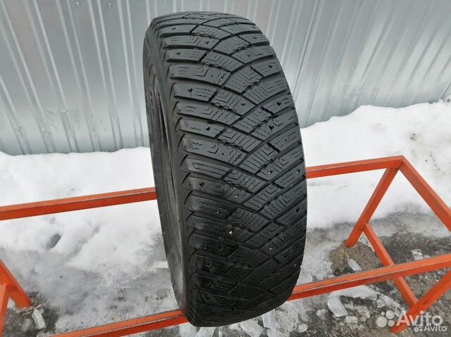 Goodyear Ultragrip Ice Arctic 195/65 R15 104T