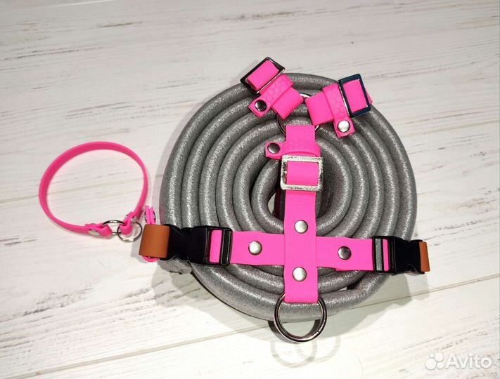 Шлейка для собаки из Биотана