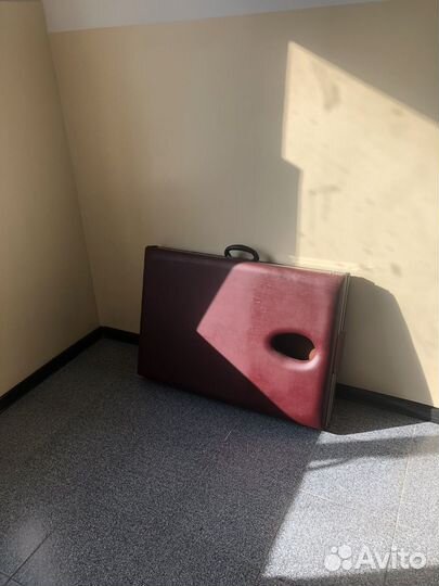 Массажный стол