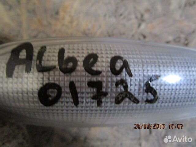 Повторитель на крыло белый Fiat Albea 2002-2012