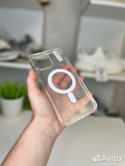 Чехол на iPhone