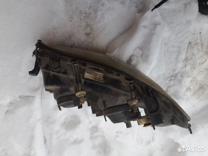 Фара правая Опель Омега В