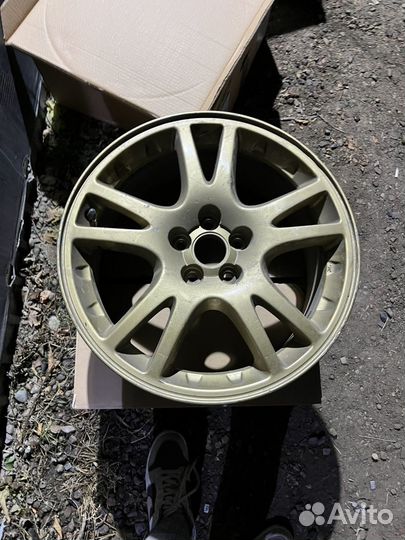 Литье диски r17 5x100 subaru