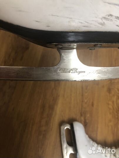 Коньки фигурные женские 40 размер