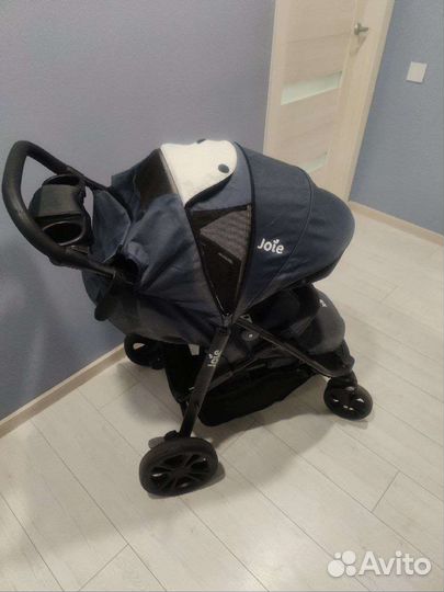 Прогулочная коляска joie litetrax 4
