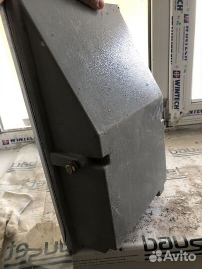 Светильник металлогалогенный