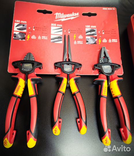 Наборы отверток Milwaukee VDE