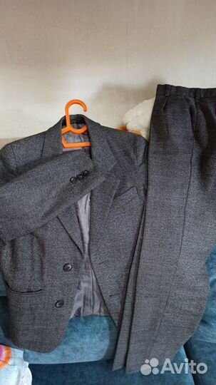 Школьный костюм для мальчика 120-128 серый