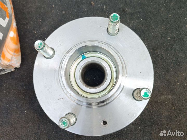 Ступица задняя всборе hyundai Coupe VI