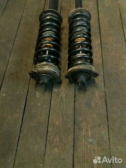 Пассат б.3 б.4 задние стойки