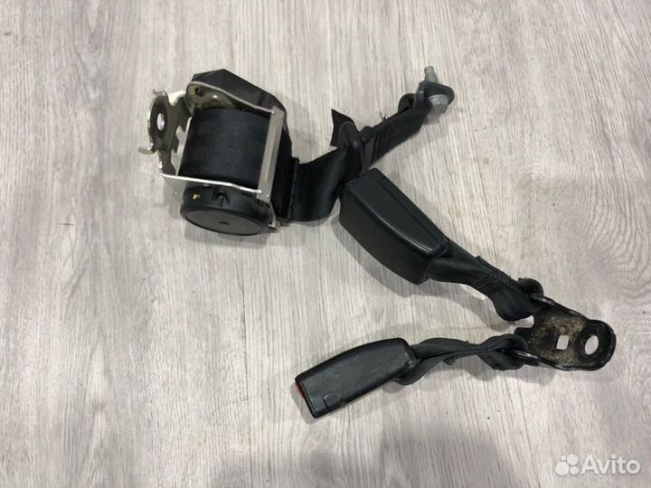 Ремень безопасности задний Citroen C-Elysee EC5 1