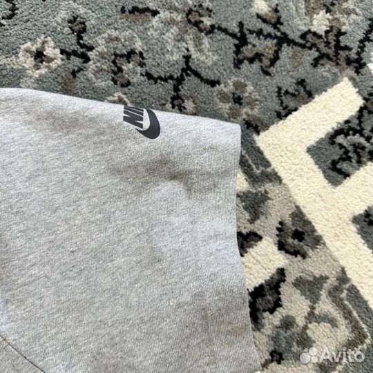 Футболка Nike Tech fleece