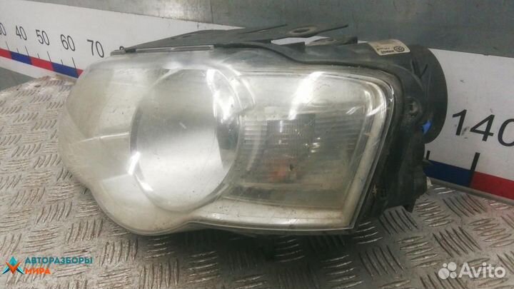 Фара левая Volkswagen Passat B6 2007