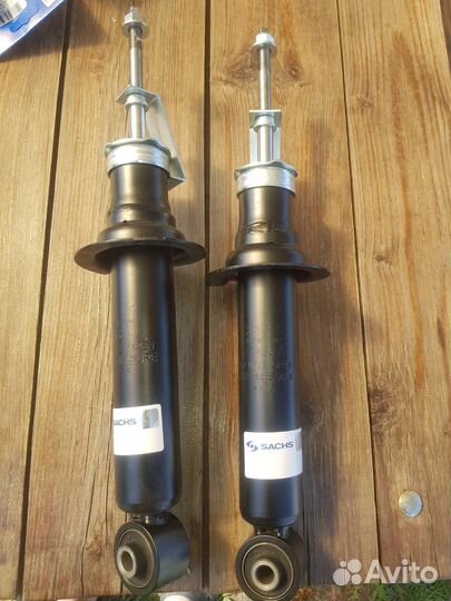 Амортизаторы задние Nissan Primera