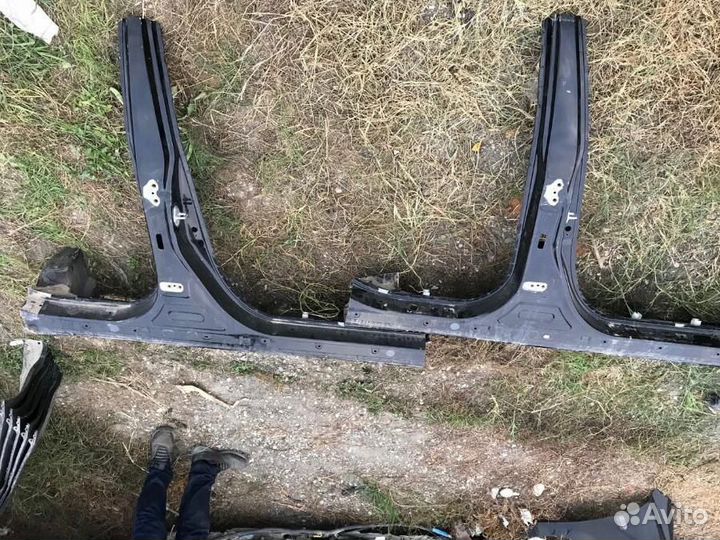 Стойка кузова средняя RH+LH,Тойота Камри 50-55