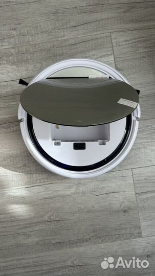 Робот пылесос