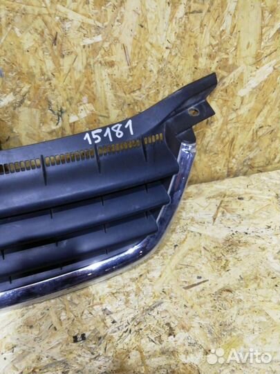 Решетка радиатора Volkswagen Touran 2006 1T0853651