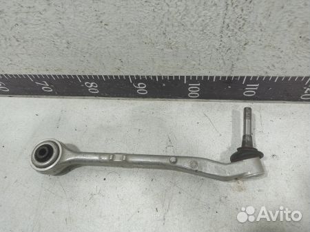 Рычаг передний левый поперечный 31121141961