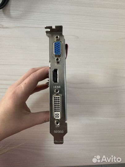 Видеокартa Sapphire Radeon HD 5450 512 M DDR2