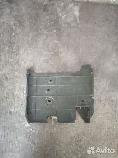 Mazda 3 bl крепление акб