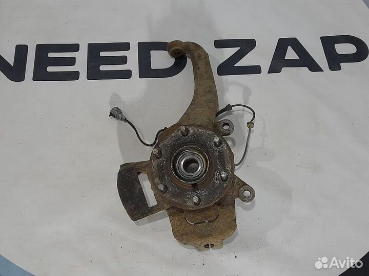 Передний прав. поворотный кулак Infiniti QX56 JA60