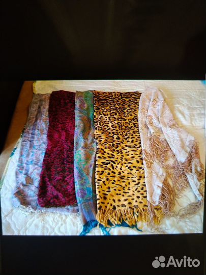 Женские шарфы и платки