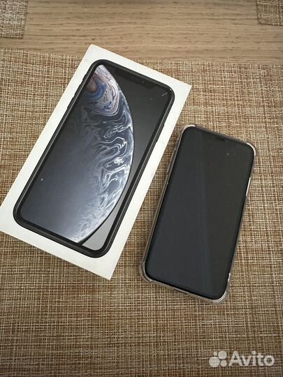 iPhone Xr, 128 ГБ
