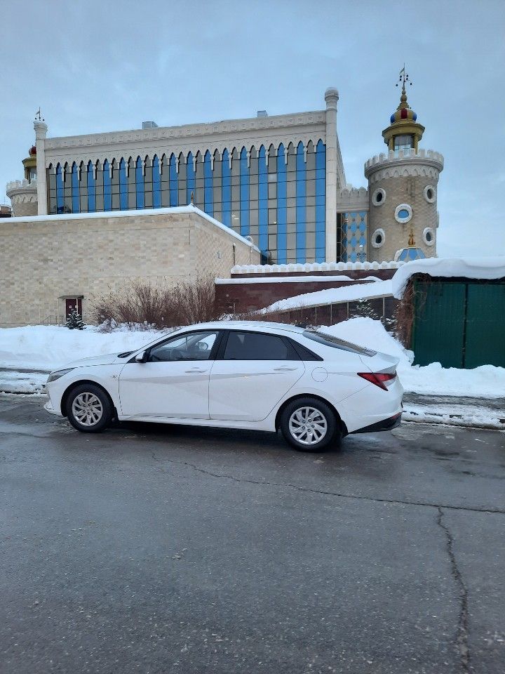 Hyundai Elantra: фото владельца