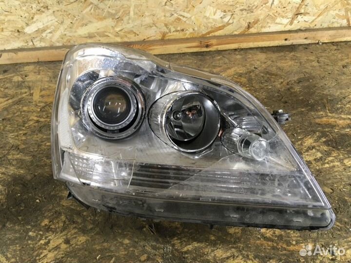 Фара Mercedes-Benz Gl