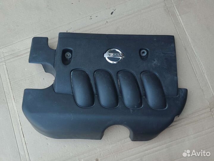 Декоративная крышка двигателя Nissan tiida C11