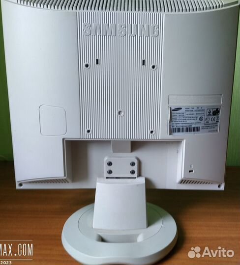 Продаю монитор samsung SyncMaster 710N. Самовывоз