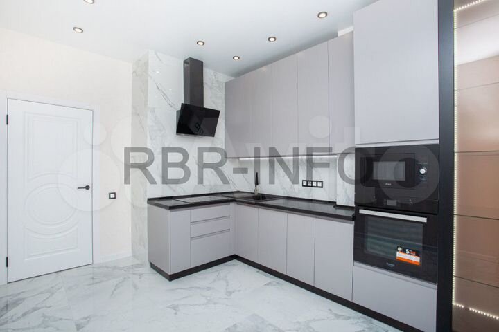 2-к. квартира, 60 м², 14/17 эт.