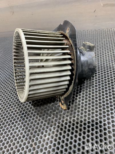 Моторчик печки Форд Эксплорер 1 Ford Explorer