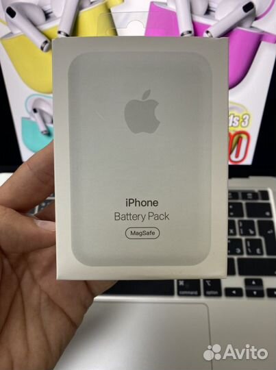 Apple iPhone battery pack с Magsafe