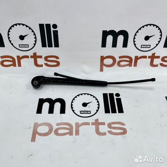 Дворник Audi Q3 8U 2013