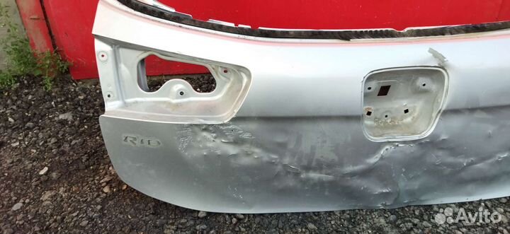 Крышка багажника Kia Rio 3 хэтчбек(под ремонт)