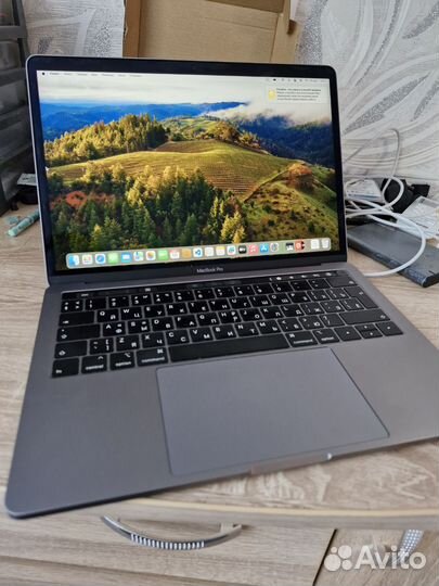 Apple macbook pro 13 2019 touch bar