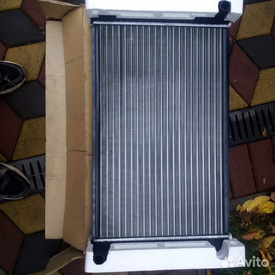 Радиатор охлаждения audi