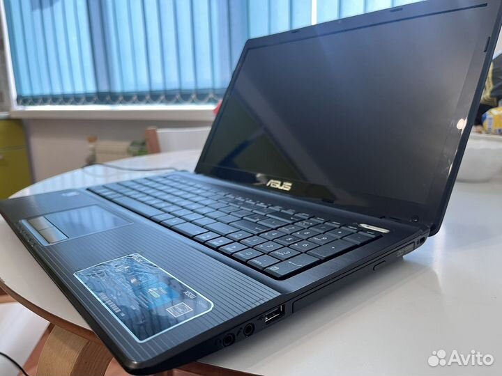 Ноутбук asus X53U в хорошем сост
