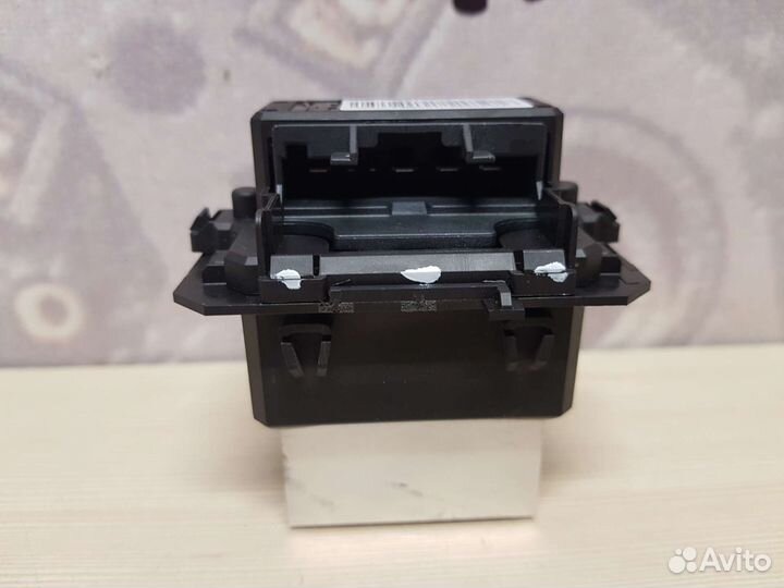 Резистор реостат печки Renault Kaptur 1 H4M 2020