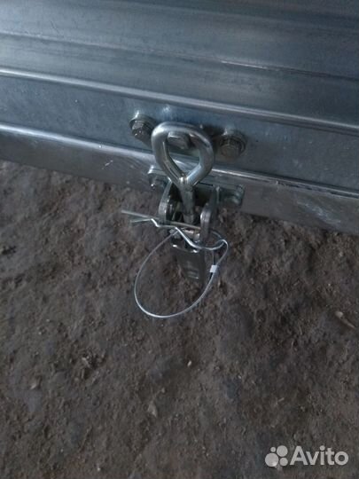 Фиксатор (защелка) функции самосвала