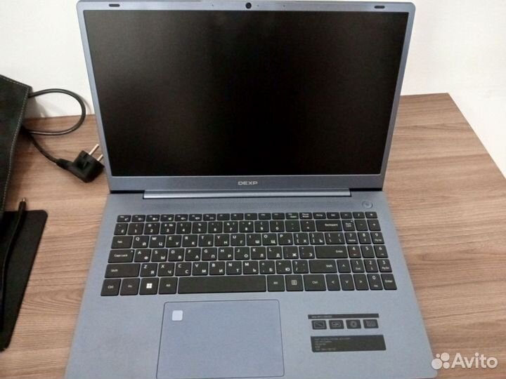 Ноутбук Dexp