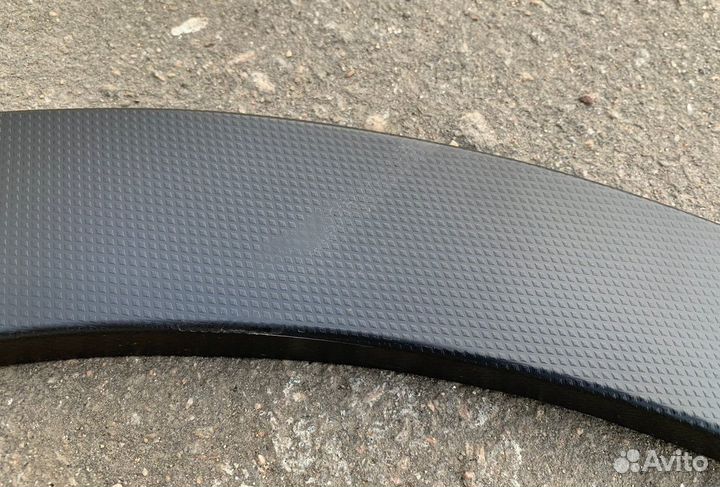 Накладка двери задней правой Forester 5 (S14)