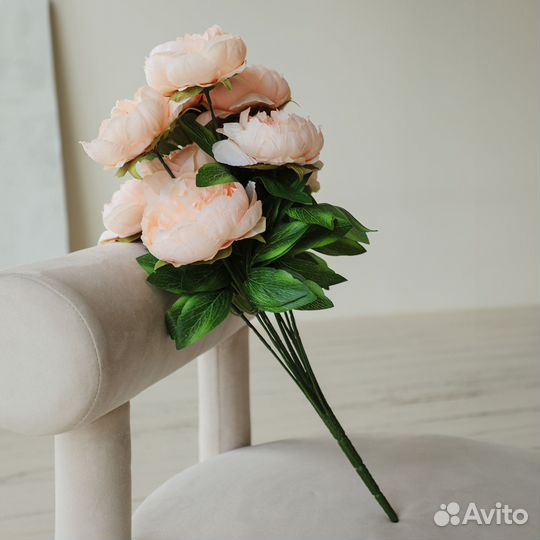 Искусственный букет цветов из 10 голов пиона