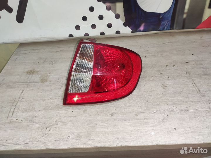 Фонарь правый Хенде Гетц Hyundai Getz