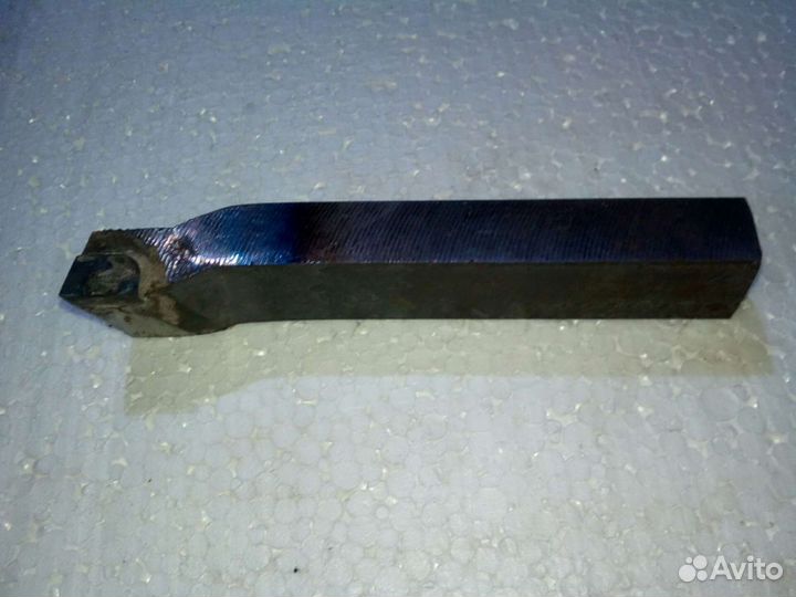 Резцы токарные