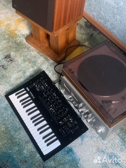 Аналоговый синтезатор korg minilogue XD