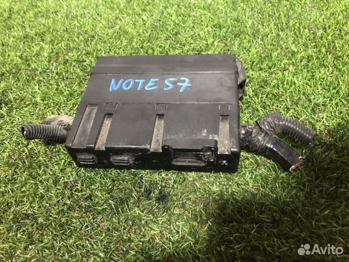 Блок предохранителей Nissan Note E11 2010