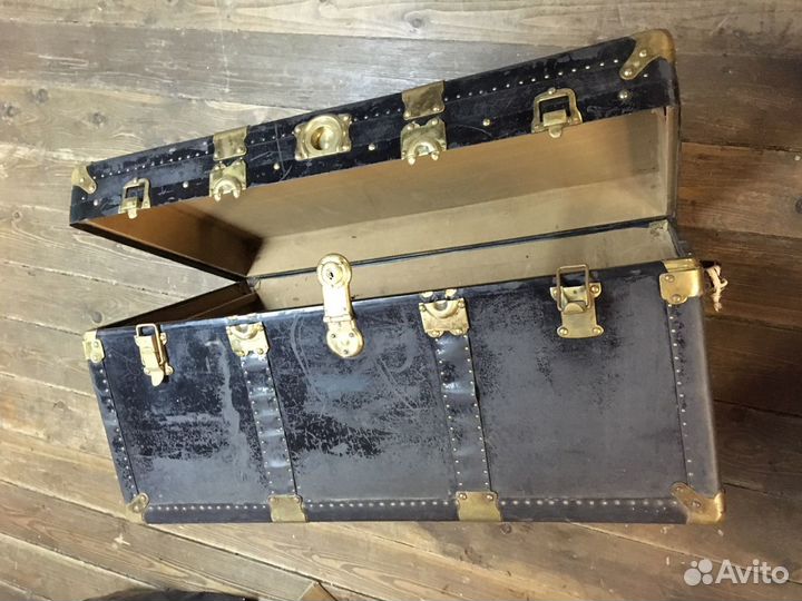 Чемодан сундук